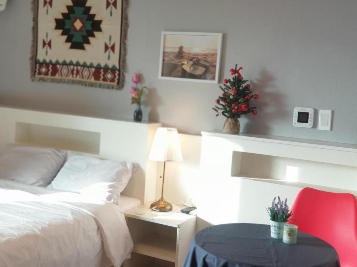 Hy Choi Hostel Seogwipo Bagian luar foto