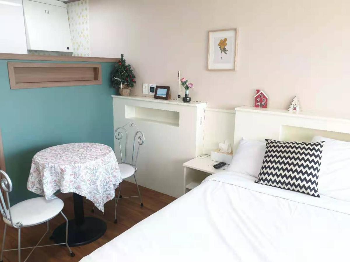 Hy Choi Hostel Seogwipo Bagian luar foto